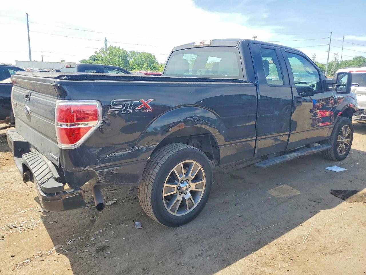 2014 Ford F150 Super Cab Black vin: 1FTEX1EMXEFB75797