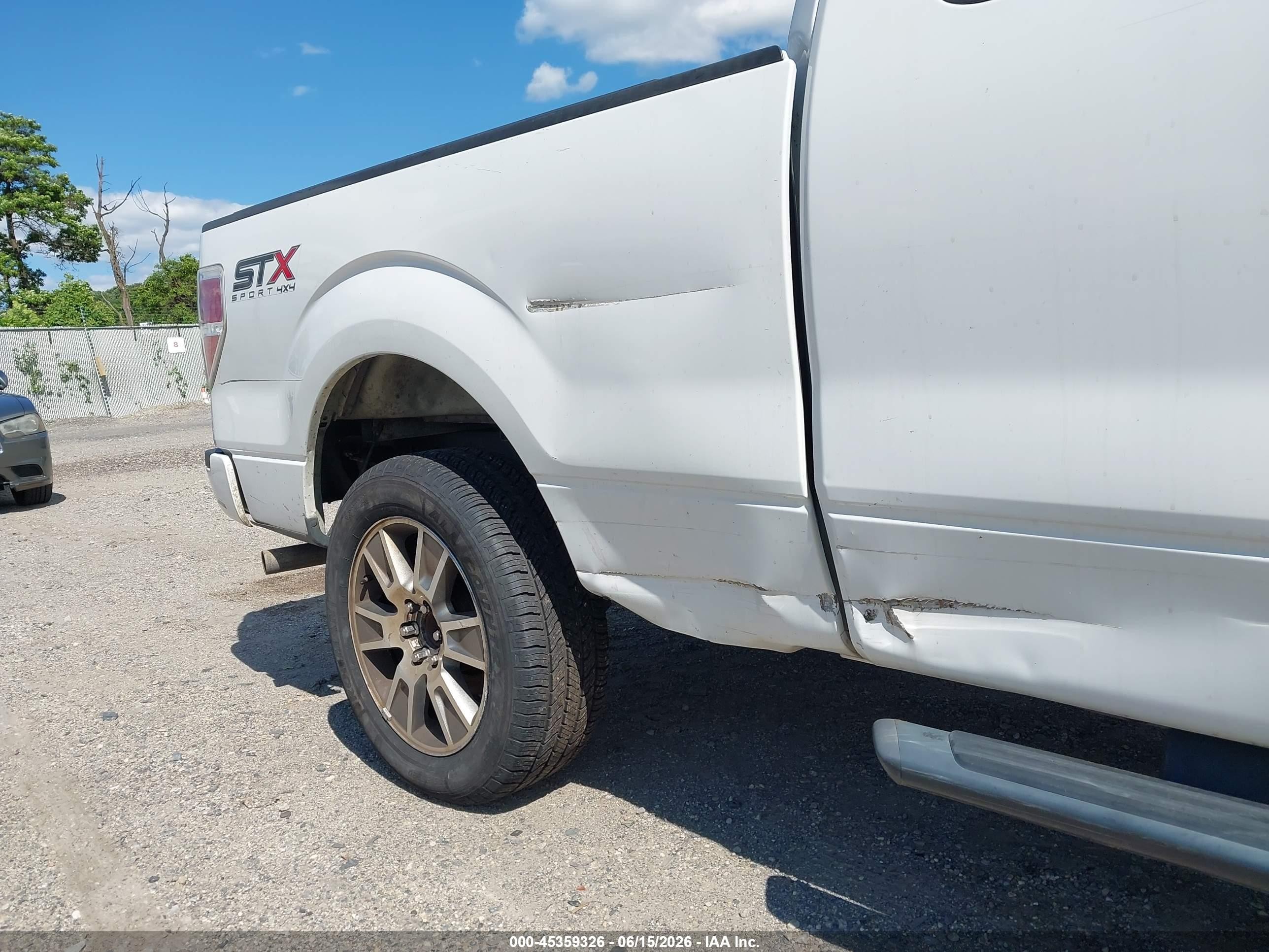 2014 Ford F-150 Stx White vin: 1FTEX1EMXEFC59537