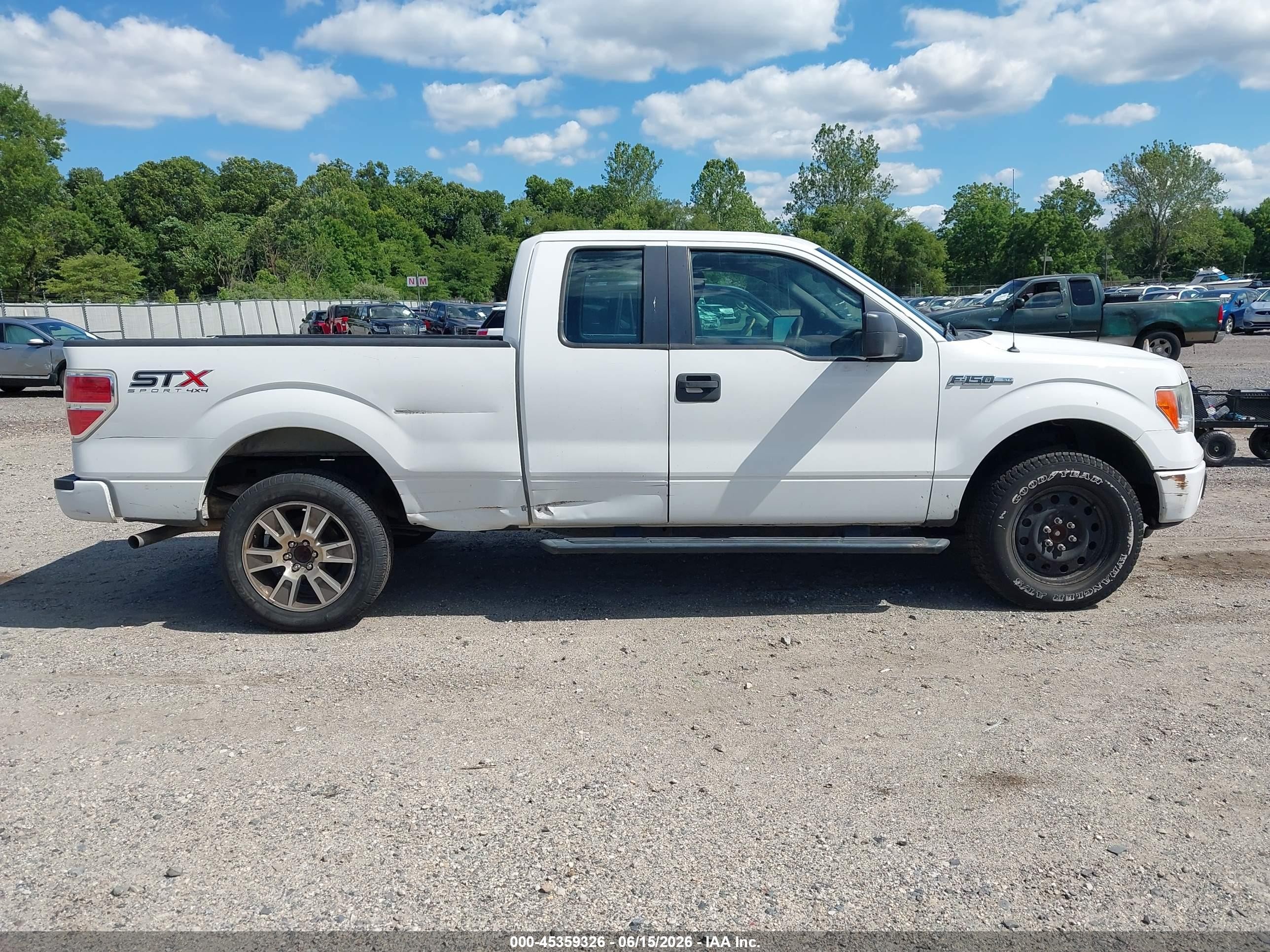 2014 Ford F-150 Stx White vin: 1FTEX1EMXEFC59537