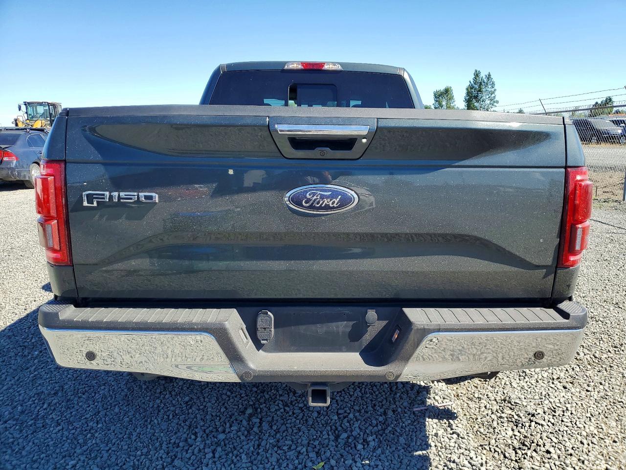 2015 Ford F150 Super Cab Green vin: 1FTEX1EP0FKE17547