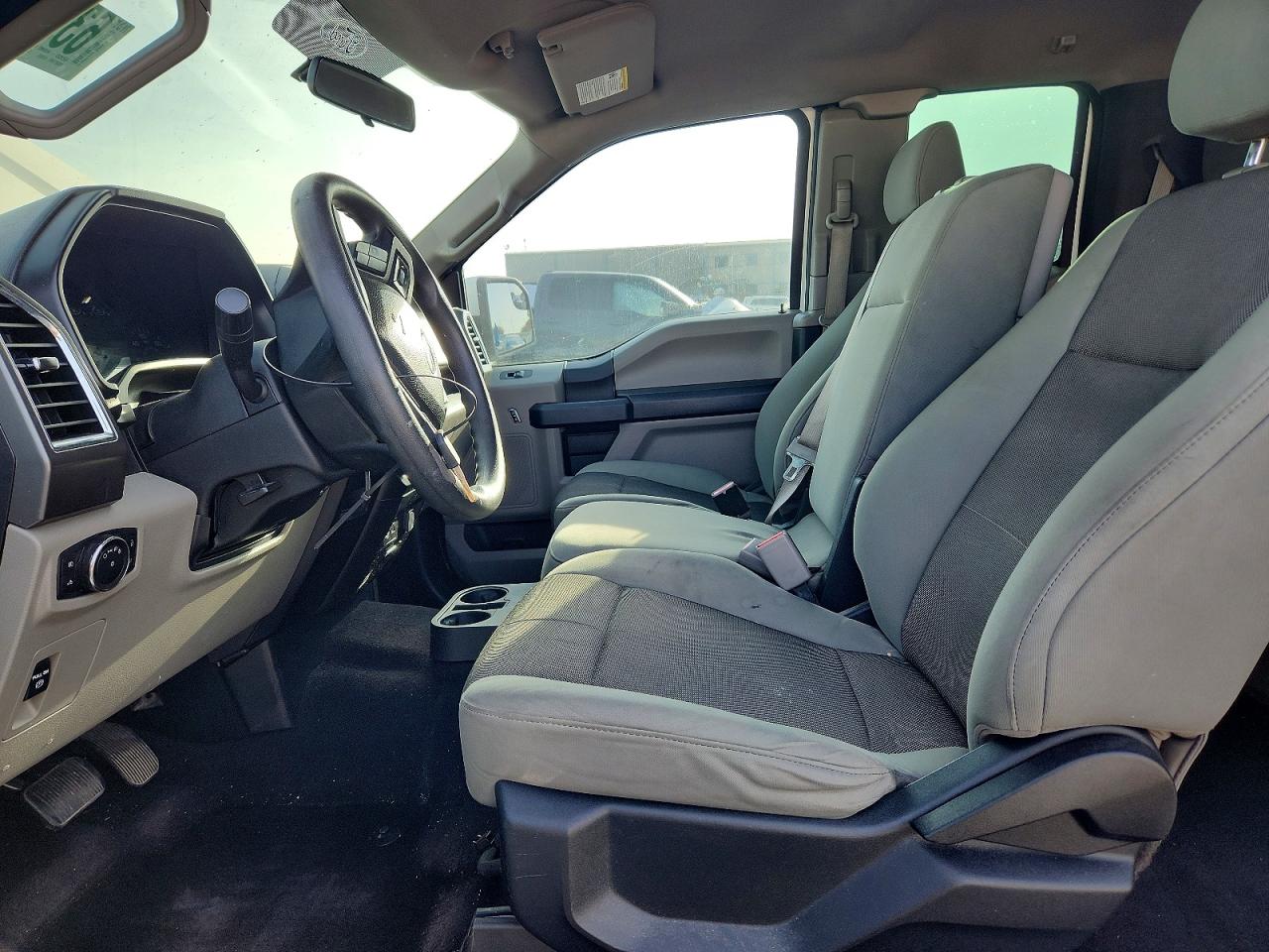2015 Ford F150 Super Cab White vin: 1FTEX1EP0FKE40679