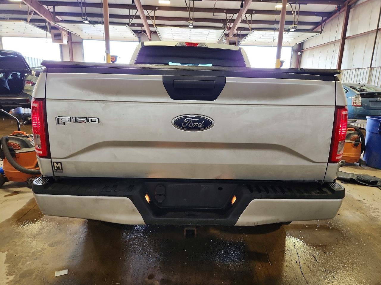 2017 Ford F150 Super Cab Silver vin: 1FTEX1EP0HFC00690