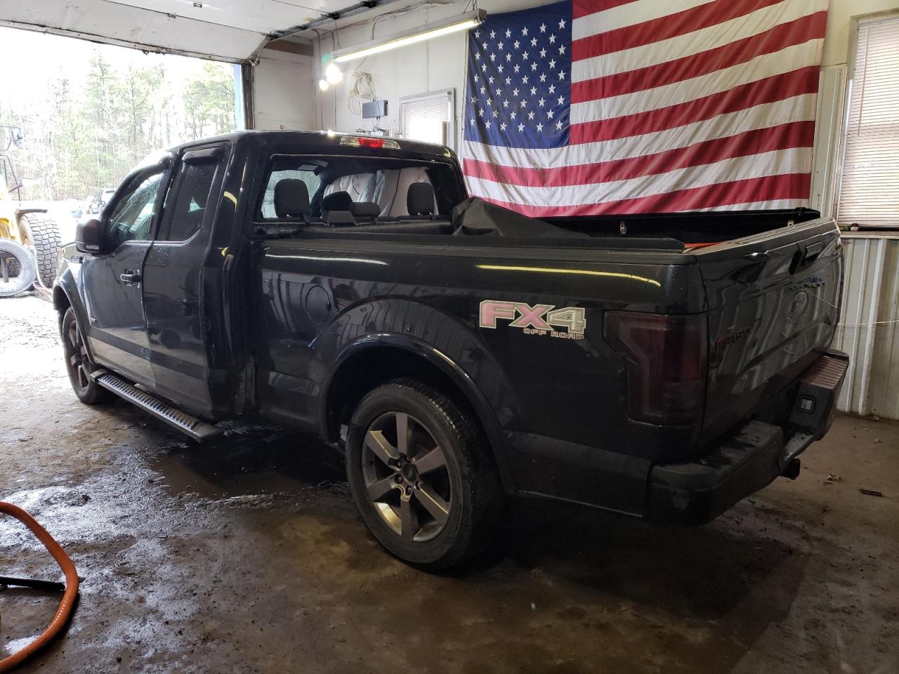 2015 Ford F150 Super Cab Black vin: 1FTEX1EP1FFB42084