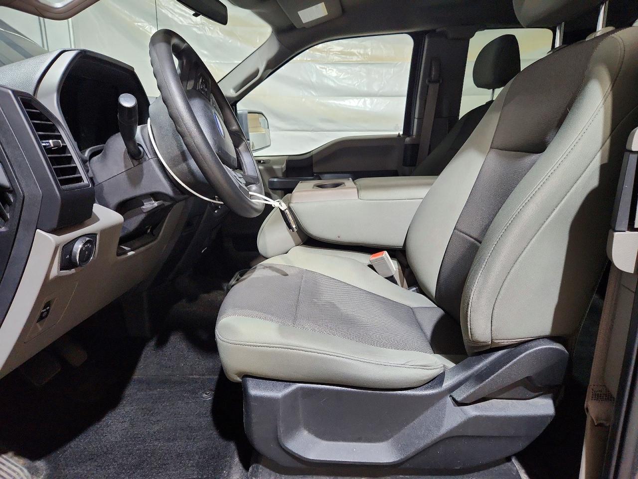 2018 Ford F150 Super Cab Gray vin: 1FTEX1EP1JFB33653