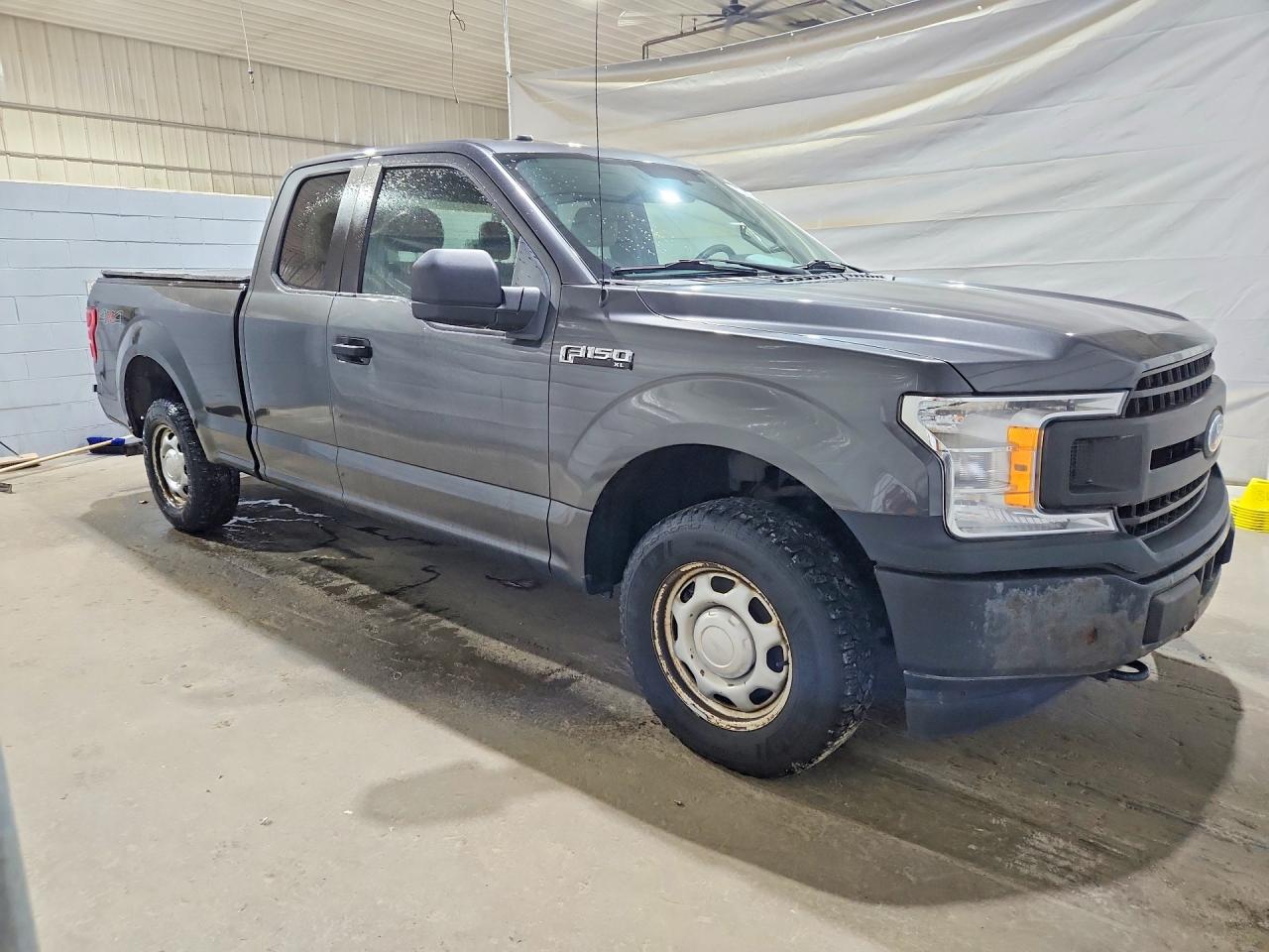 2018 Ford F150 Super Cab Gray vin: 1FTEX1EP1JFB33653