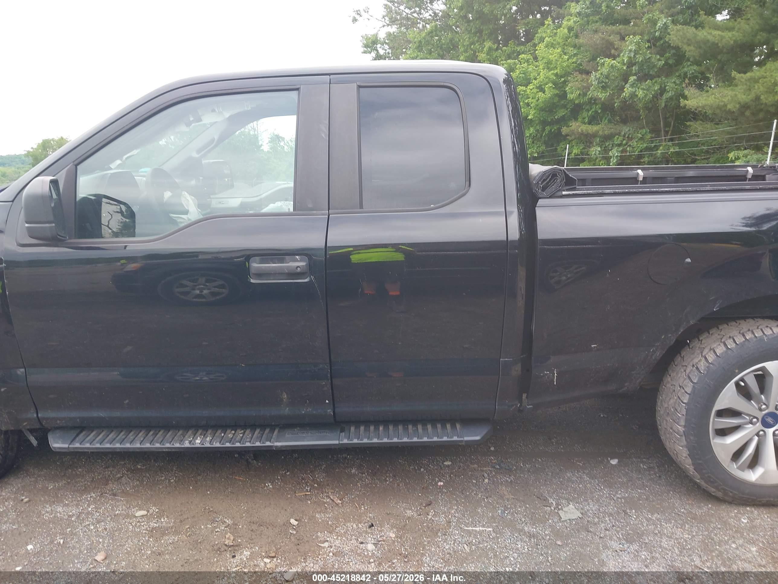 2018 Ford F-150 Xl Black vin: 1FTEX1EP1JFD81966