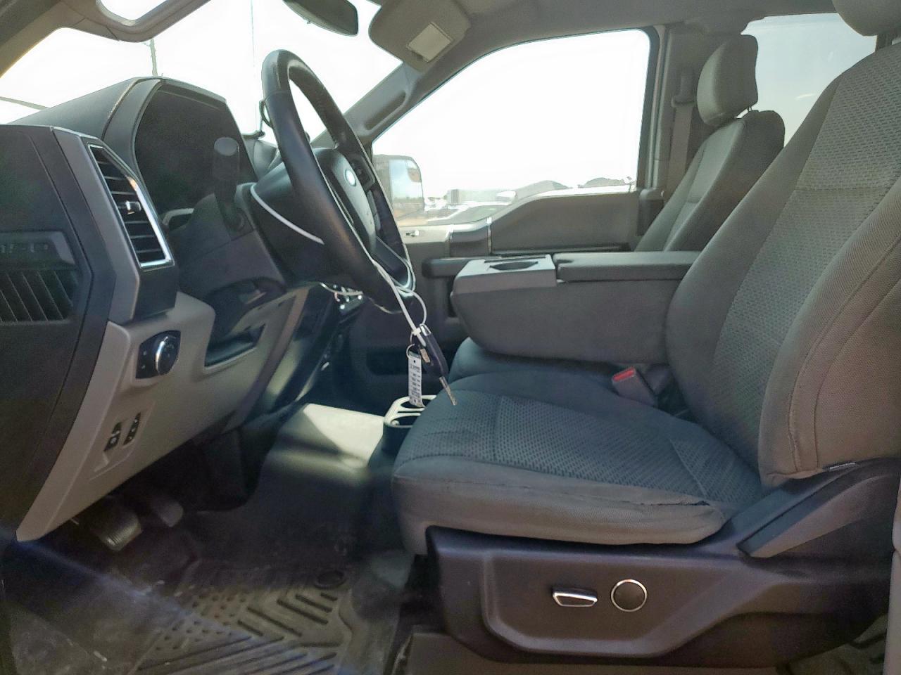 2015 Ford F150 Super Cab Silver vin: 1FTEX1EP2FFA76967