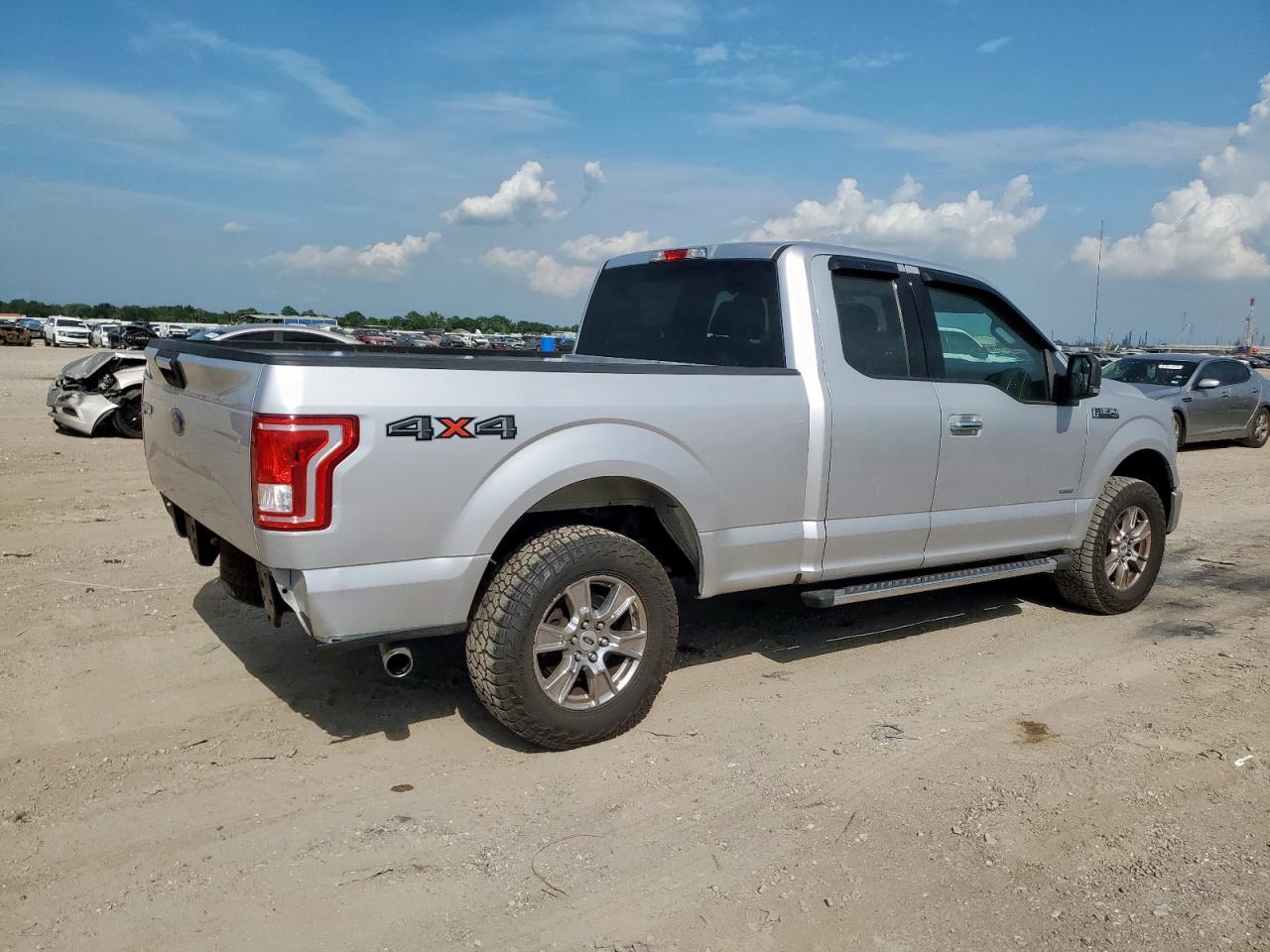 2015 Ford F150 Super Cab Silver vin: 1FTEX1EP2FFA76967