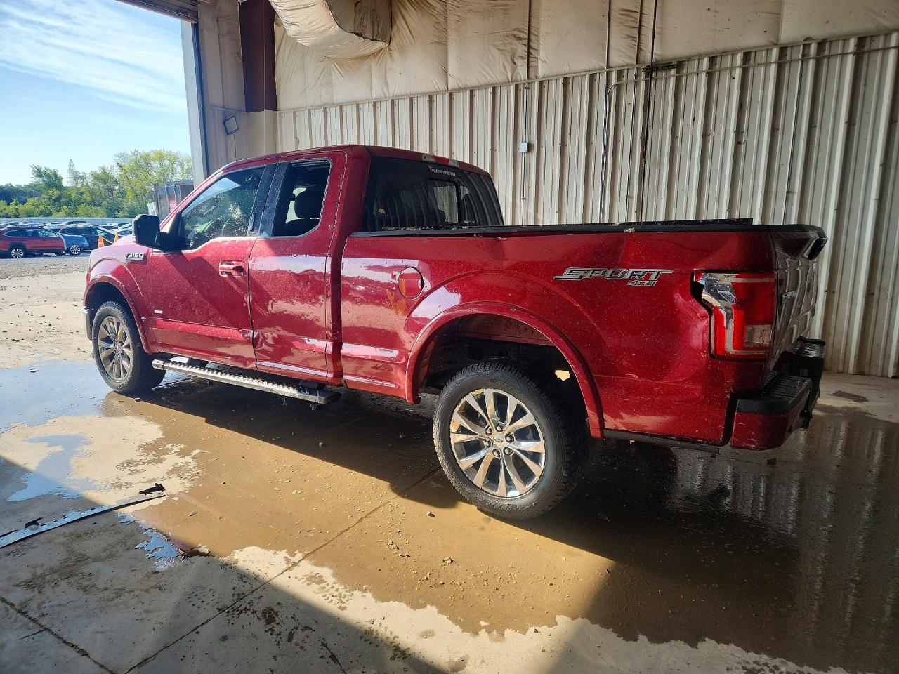 2015 Ford F150 Super Cab Red vin: 1FTEX1EP2FFC88977