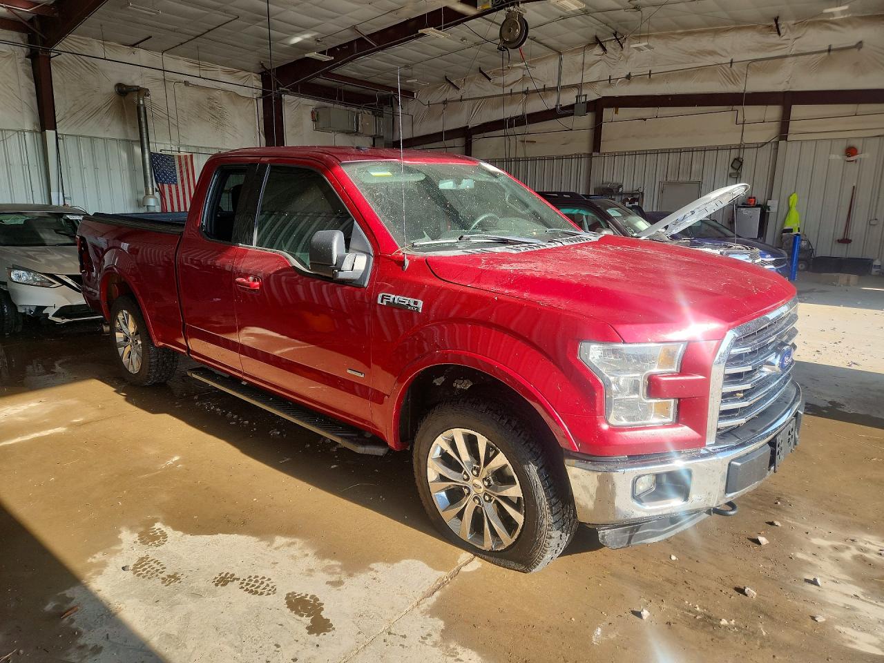 2015 Ford F150 Super Cab Red vin: 1FTEX1EP2FFC88977