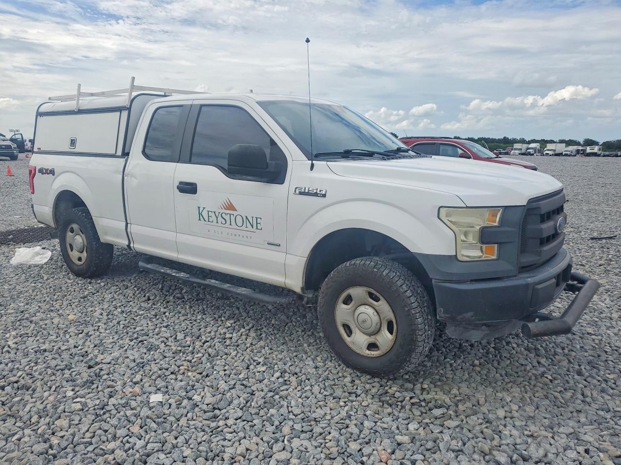 2015 Ford F150 Super Cab White vin: 1FTEX1EP2FKD18955