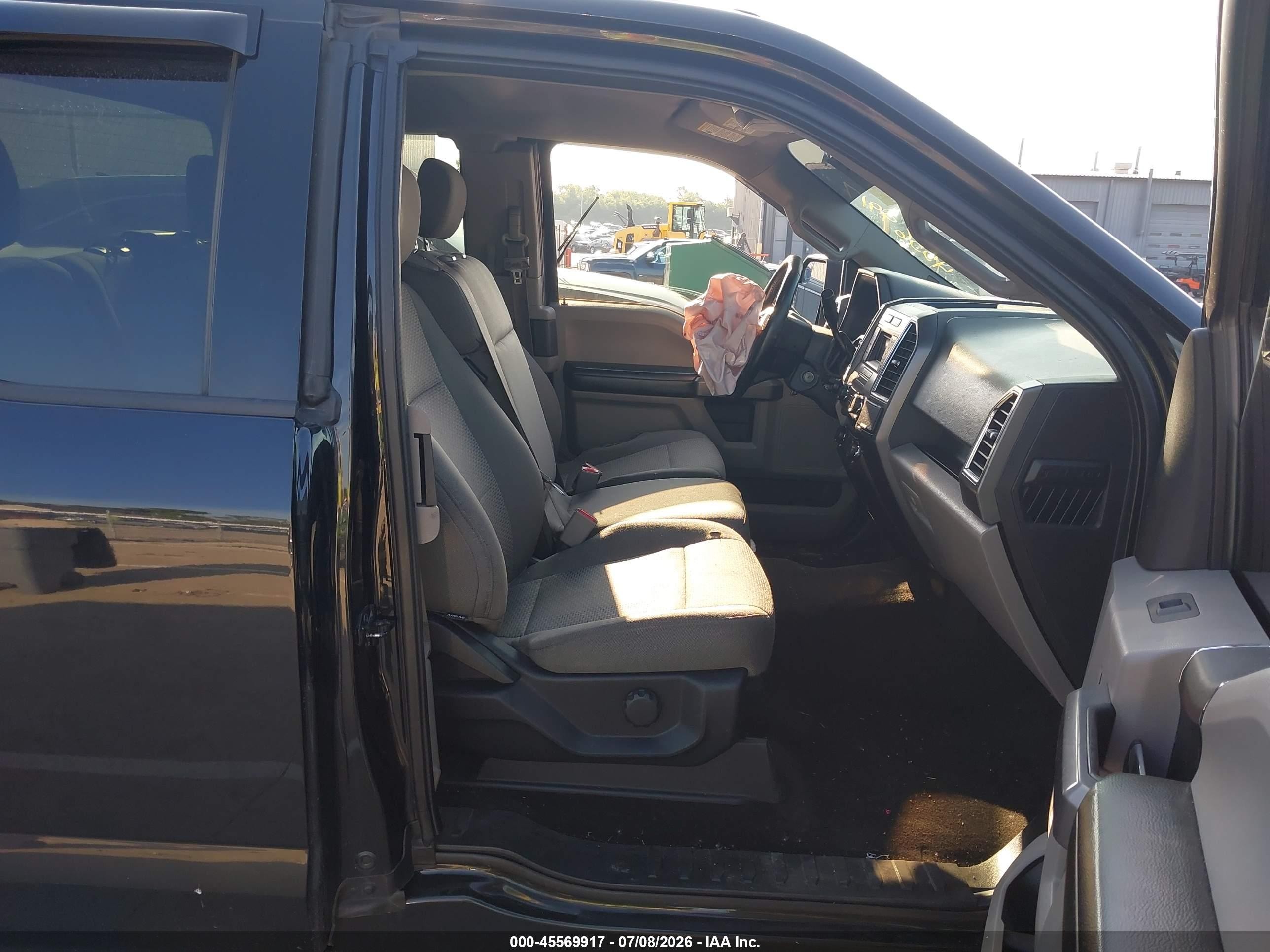 2015 Ford F-150 Xlt Черный vin: 1FTEX1EP4FFA13076
