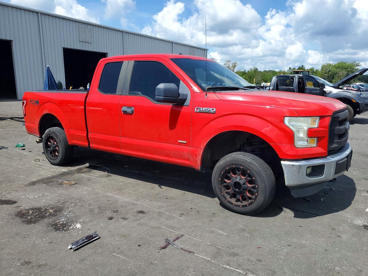 2015 Ford F150 Super Cab Red vin: 1FTEX1EP4FFA85184