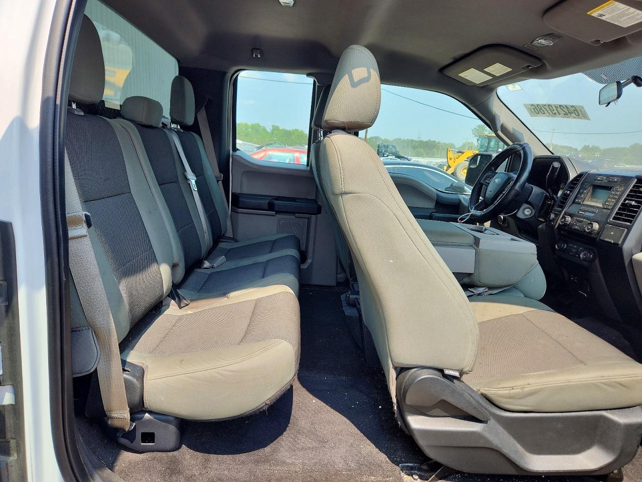 2015 Ford F150 Super Cab White vin: 1FTEX1EP4FFB67478