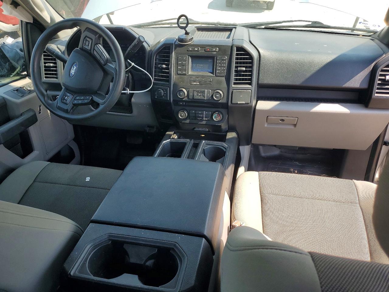 2015 Ford F150 Super Cab Silver vin: 1FTEX1EP4FKF00284