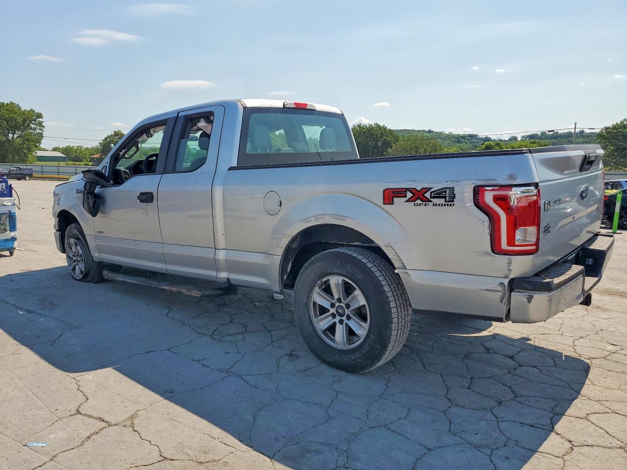 2015 Ford F150 Super Cab Silver vin: 1FTEX1EP4FKF00284