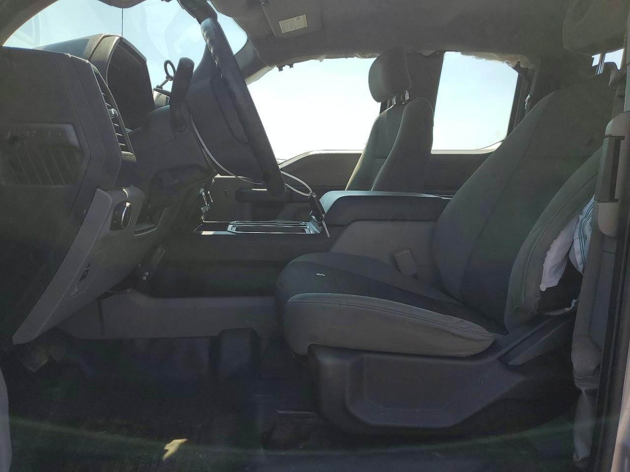2015 Ford F150 Super Cab Silver vin: 1FTEX1EP4FKF00284