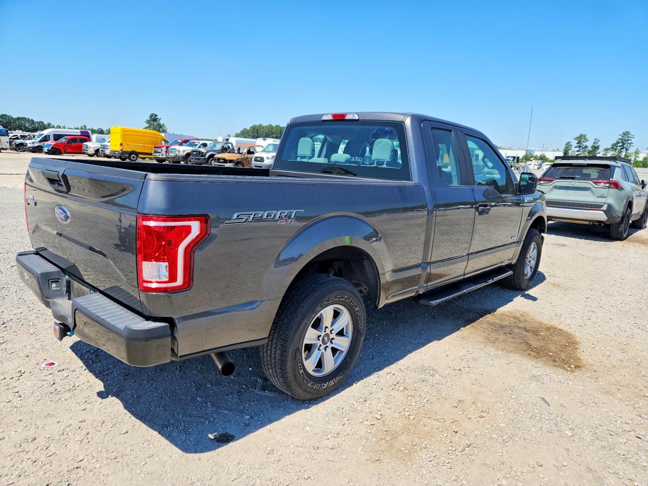 2015 Ford F150 Super Cab Gray vin: 1FTEX1EP5FFC04134