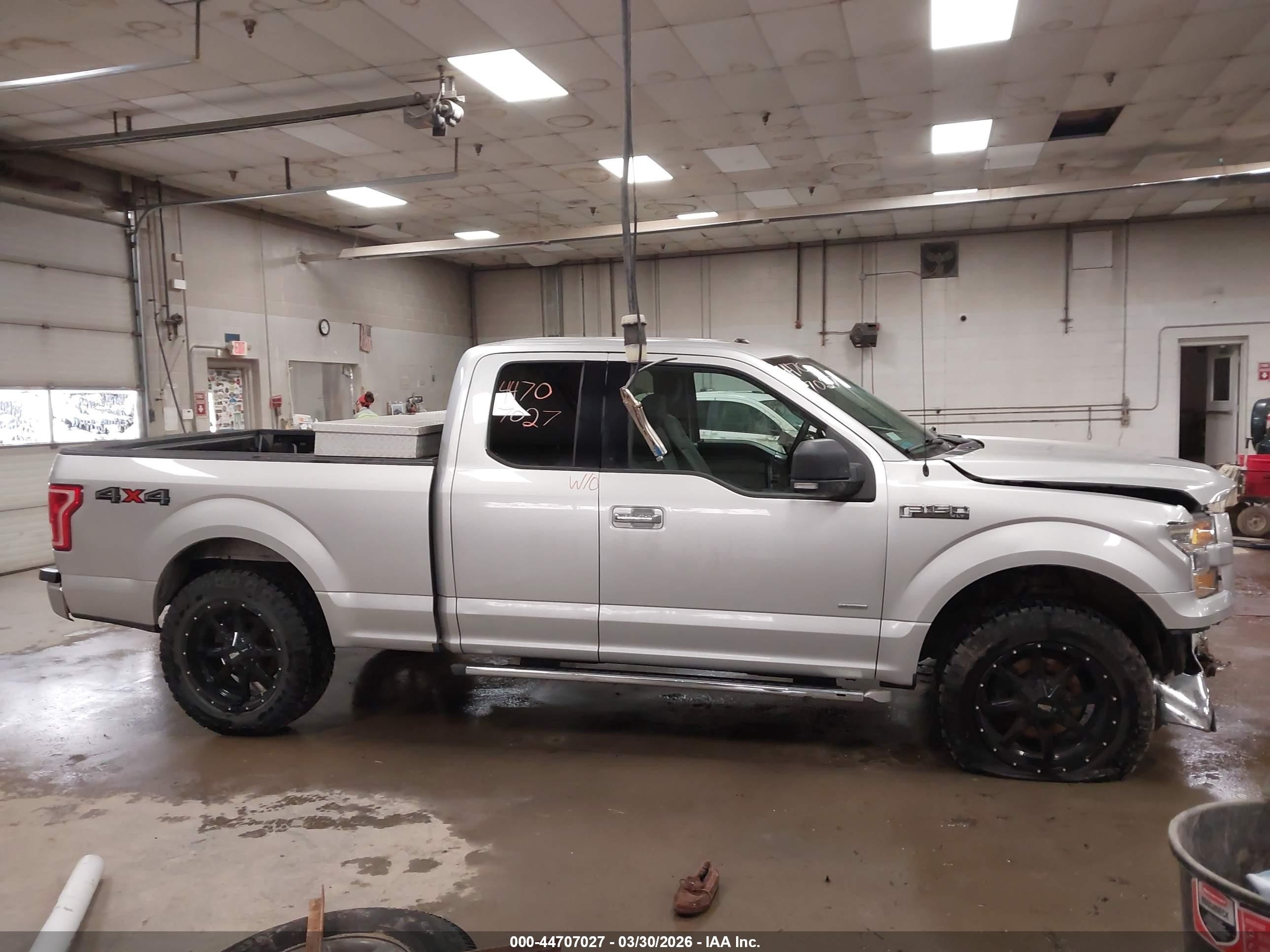 2015 Ford F-150 Xlt Silver vin: 1FTEX1EP6FFB75517