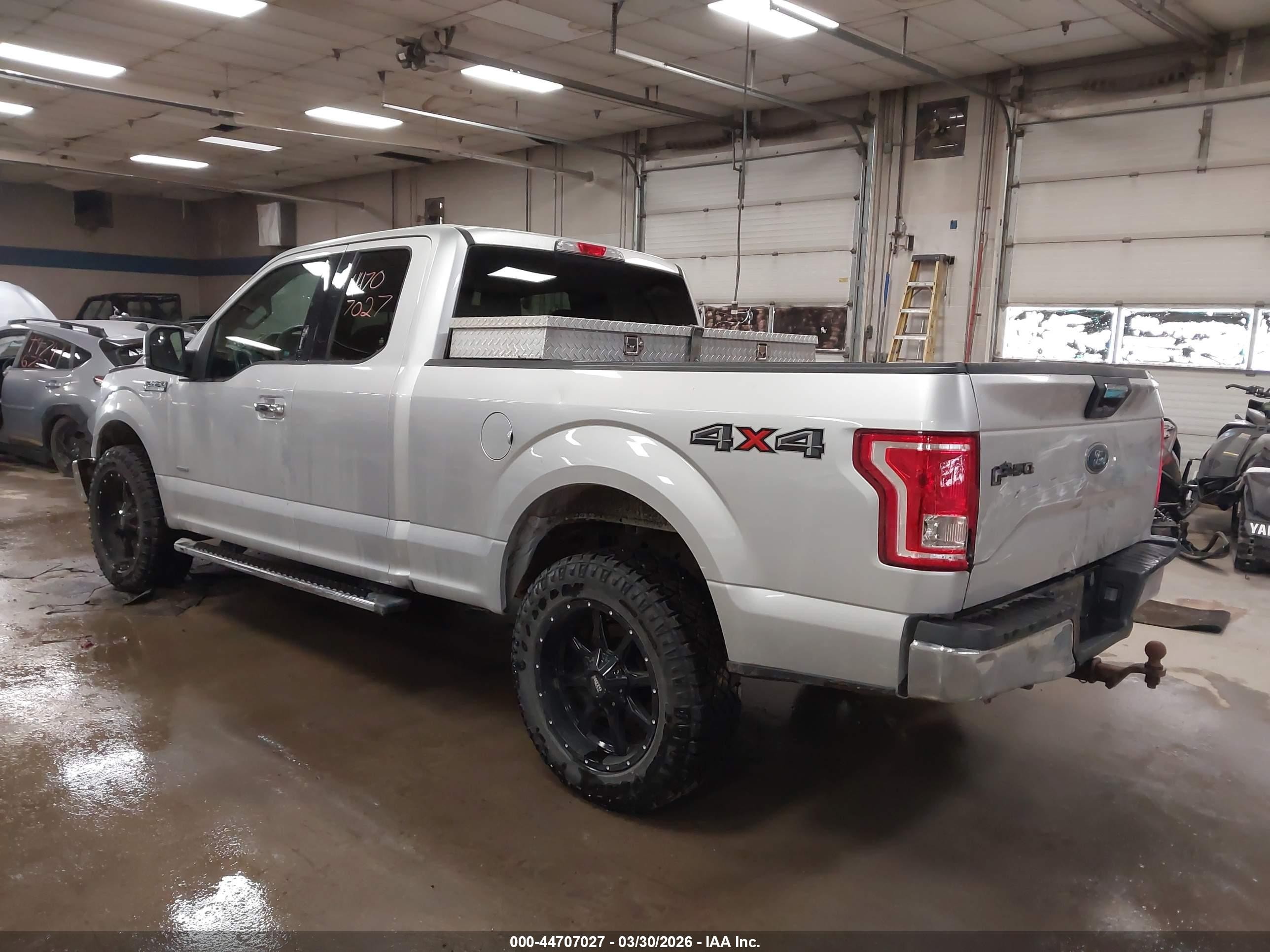 2015 Ford F-150 Xlt Silver vin: 1FTEX1EP6FFB75517