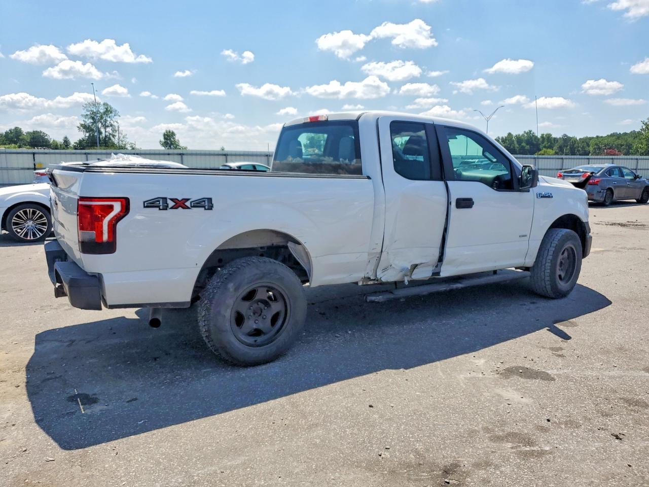 2015 Ford F150 Super Cab White vin: 1FTEX1EP6FFC43945