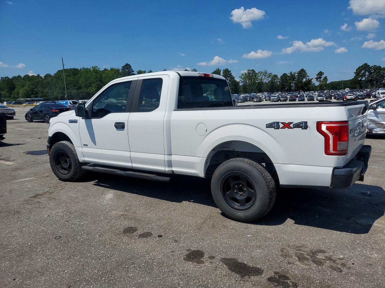 2015 Ford F150 Super Cab White vin: 1FTEX1EP6FFC43945