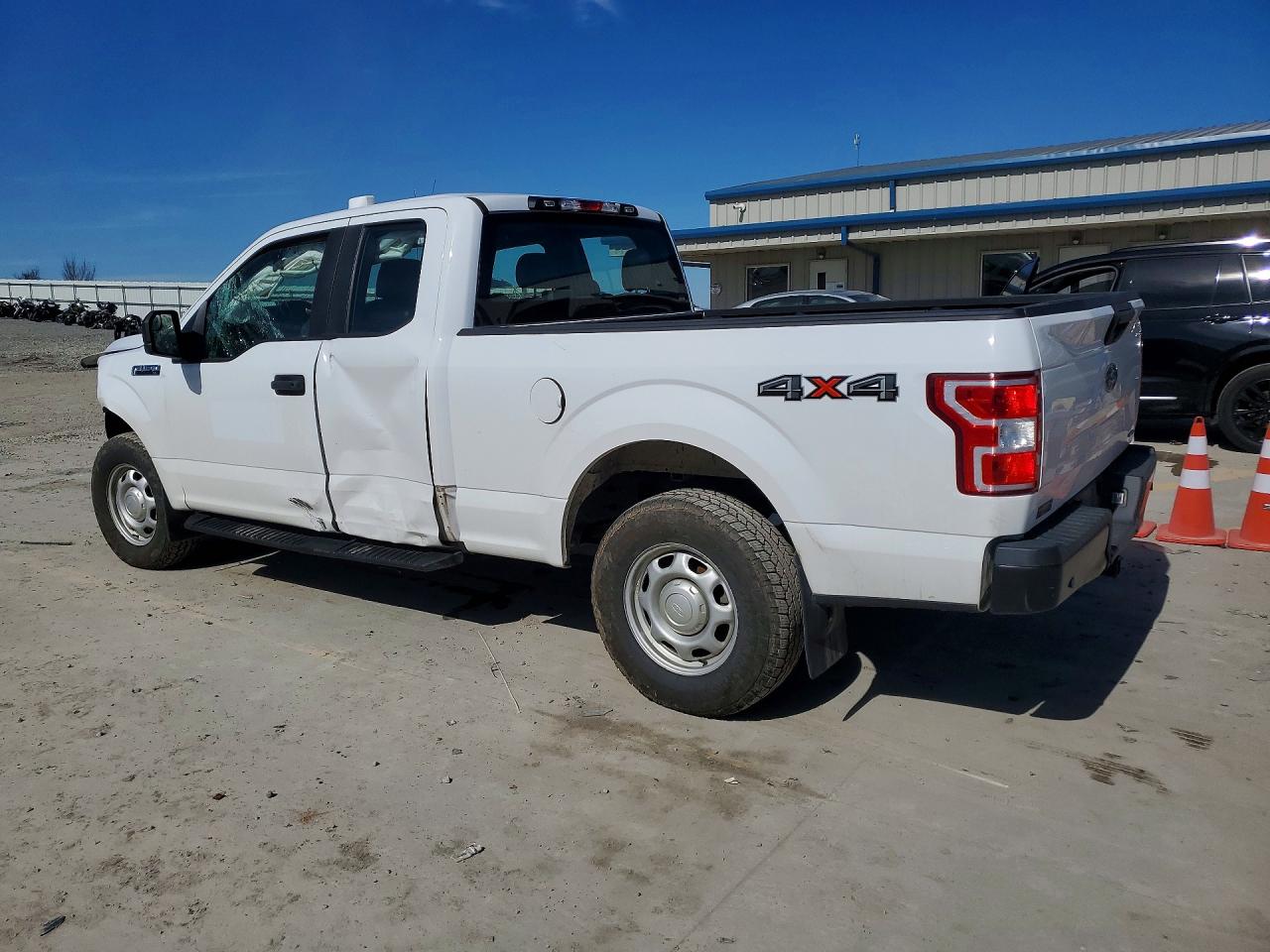 2020 Ford F150 Super Cab White vin: 1FTEX1EP6LKD19988