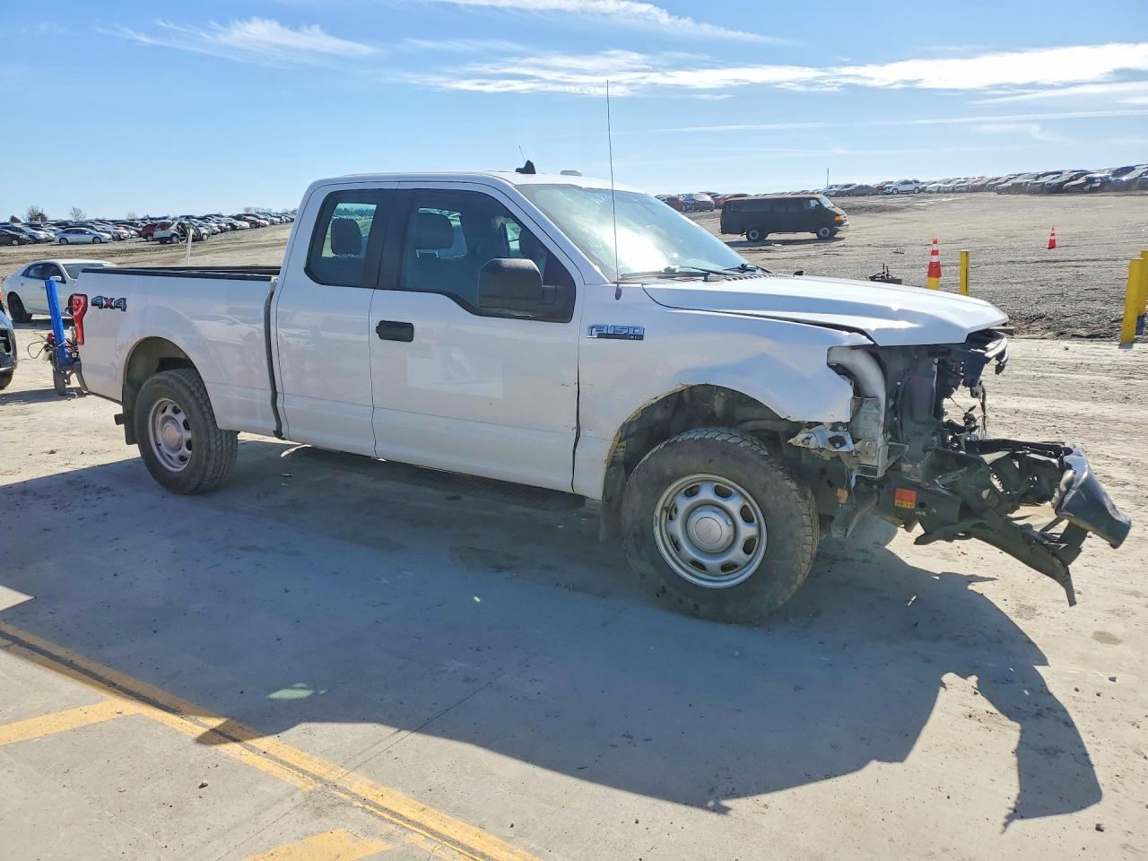 2020 Ford F150 Super Cab White vin: 1FTEX1EP6LKD19988