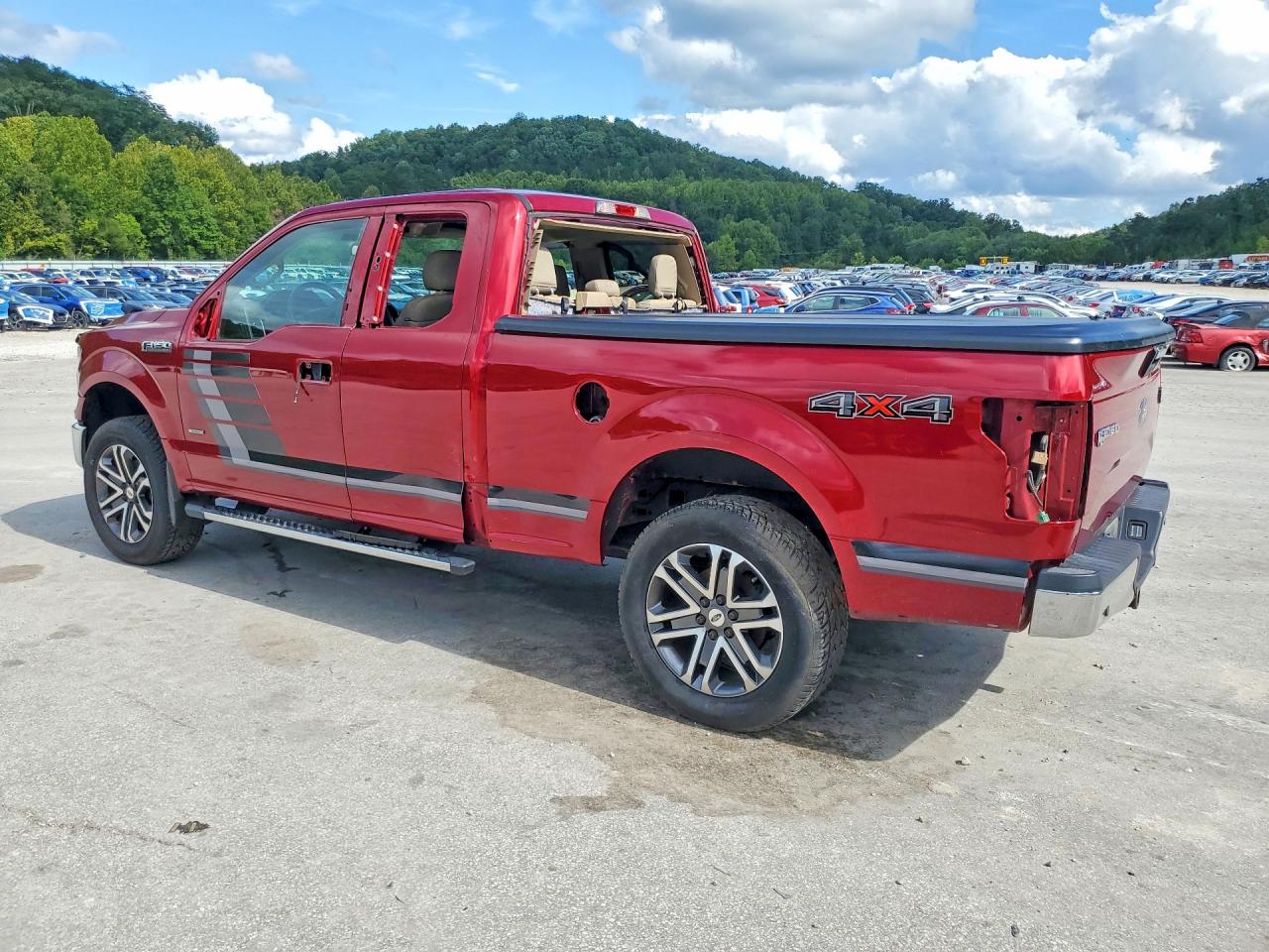 2015 Ford F150 Super Cab Red vin: 1FTEX1EP7FFD11993