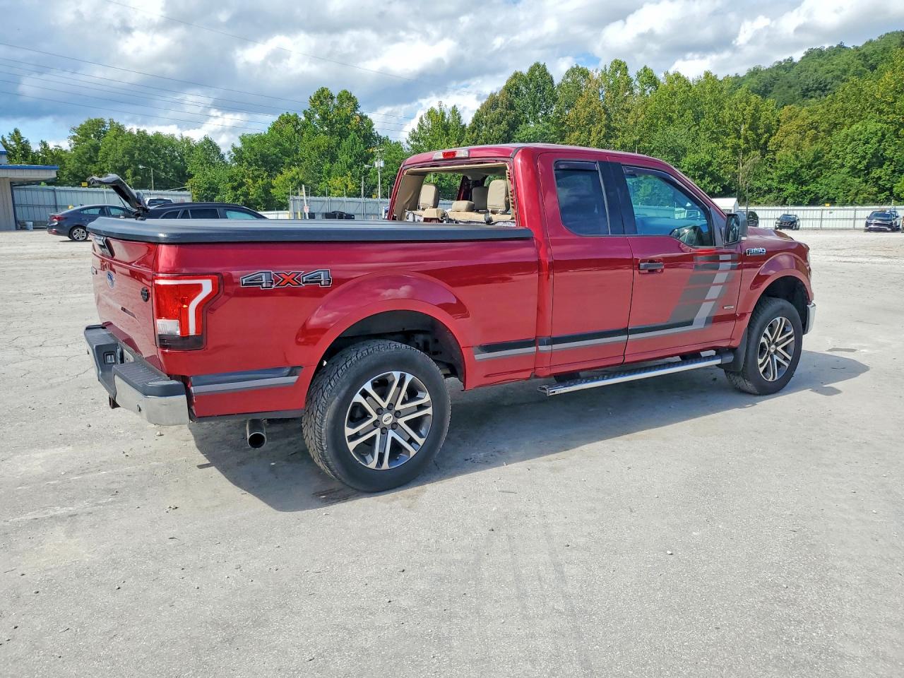 2015 Ford F150 Super Cab Red vin: 1FTEX1EP7FFD11993