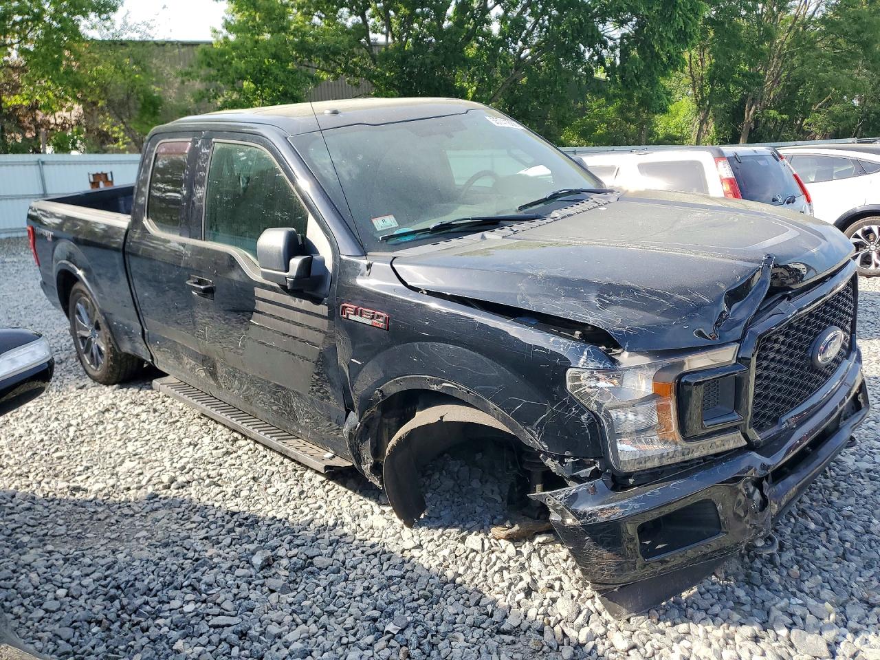 2018 Ford F150 Super Cab Black vin: 1FTEX1EP7JFC58558