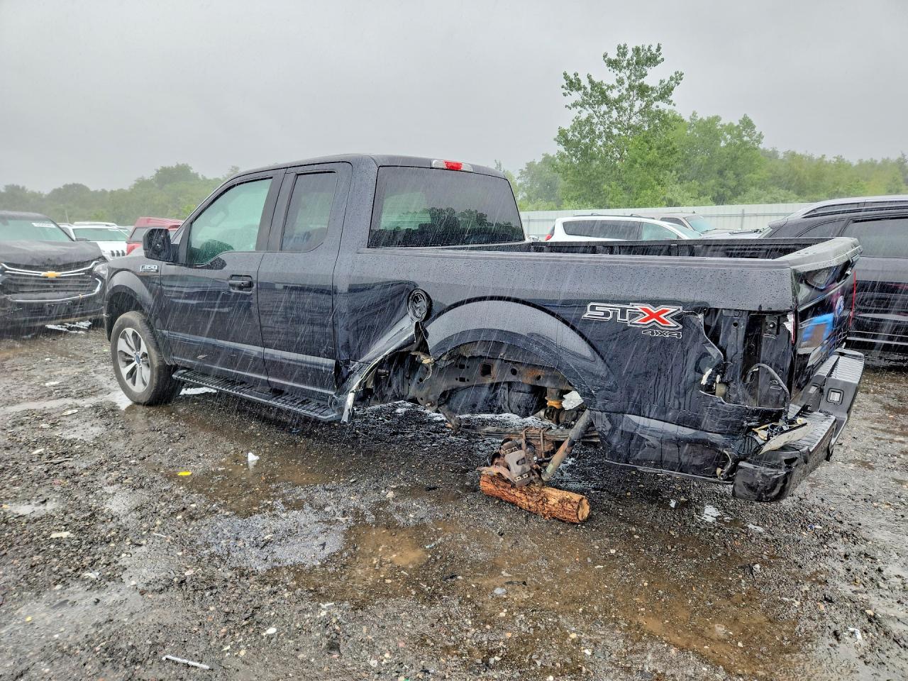 2020 Ford F150 Super Cab Black vin: 1FTEX1EP7LFB29674
