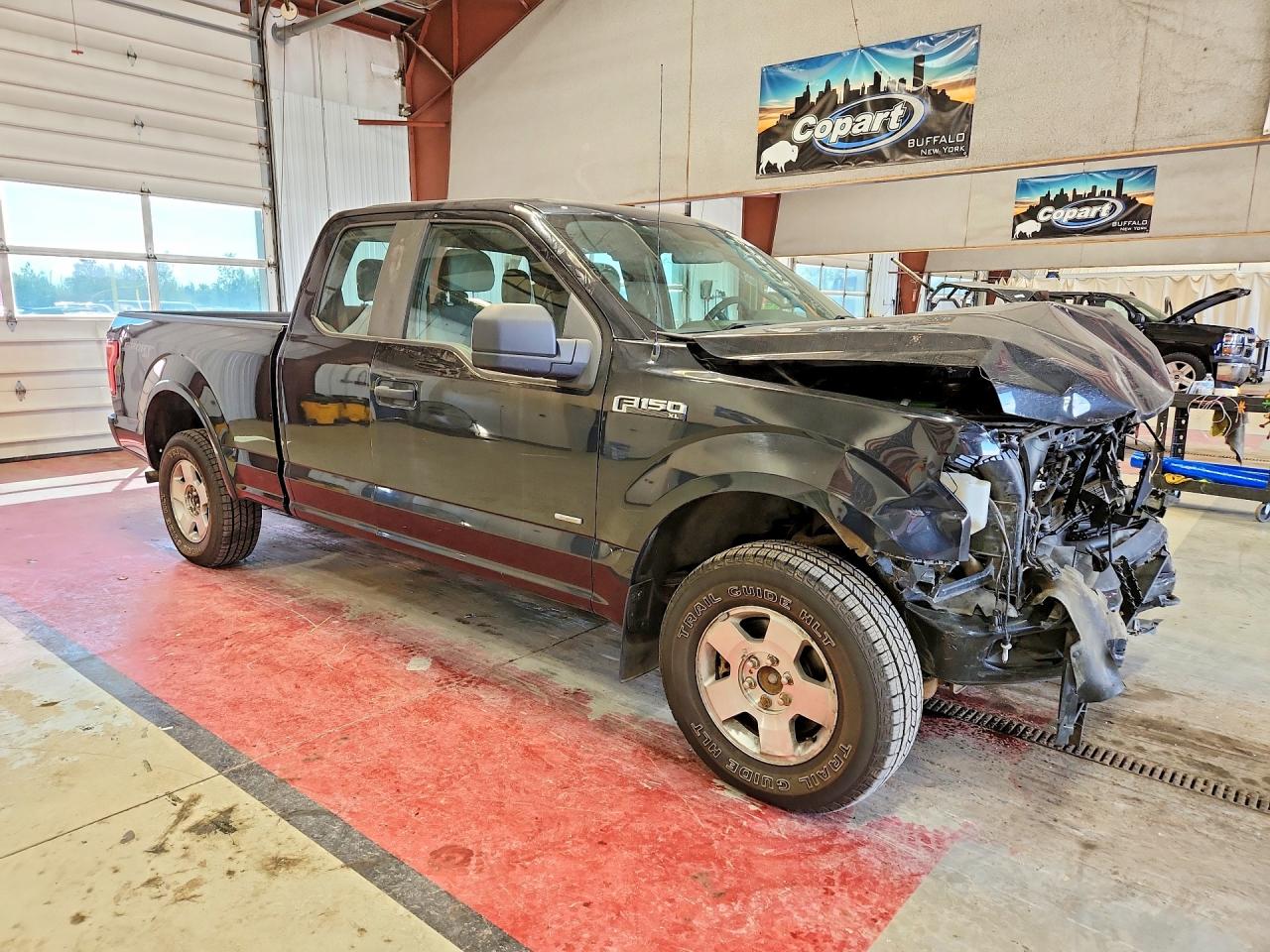 2015 Ford F150 Super Cab Black vin: 1FTEX1EP8FFC04824