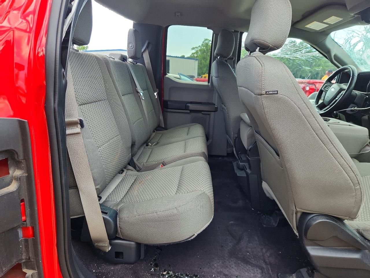 2015 Ford F150 Super Cab Red vin: 1FTEX1EP8FFC48273