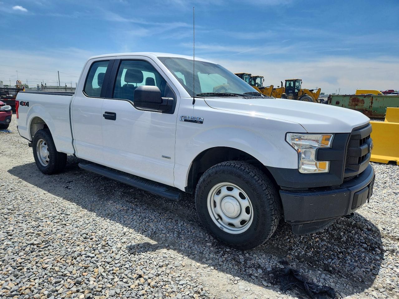 2015 Ford F150 Super Cab White vin: 1FTEX1EP8FKE21796