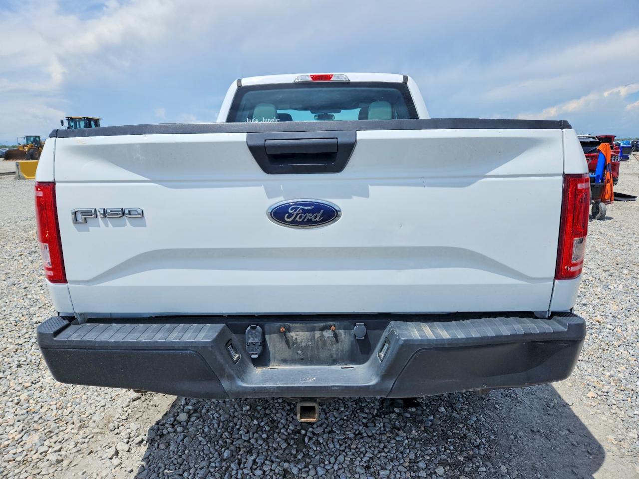 2015 Ford F150 Super Cab White vin: 1FTEX1EP8FKE21796