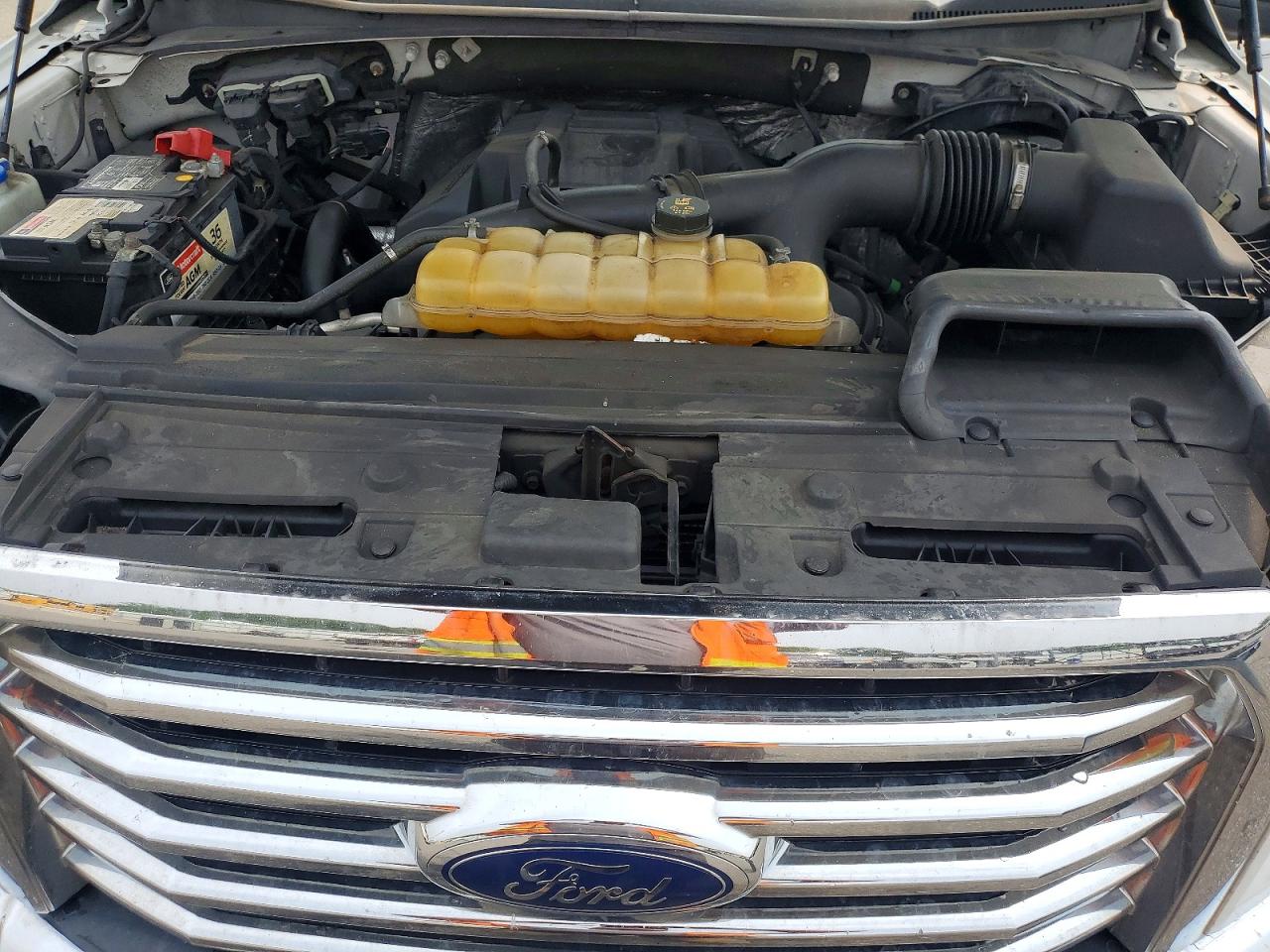 2015 Ford F150 Super Cab Белый vin: 1FTEX1EP9FFC44832