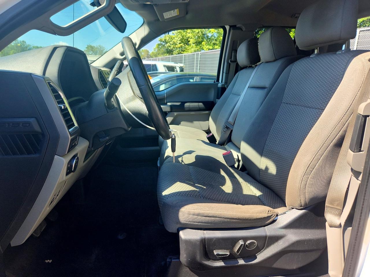 2015 Ford F150 Super Cab Белый vin: 1FTEX1EP9FFD11414