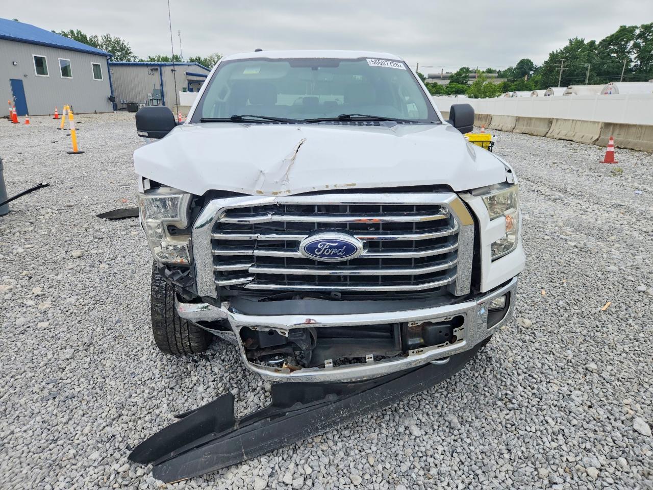 2015 Ford F150 Super Cab White vin: 1FTEX1EP9FKF14102