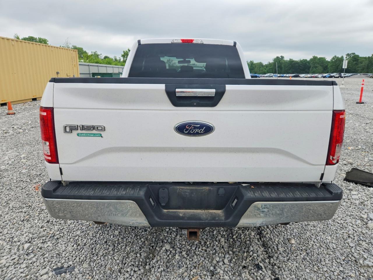 2015 Ford F150 Super Cab White vin: 1FTEX1EP9FKF14102