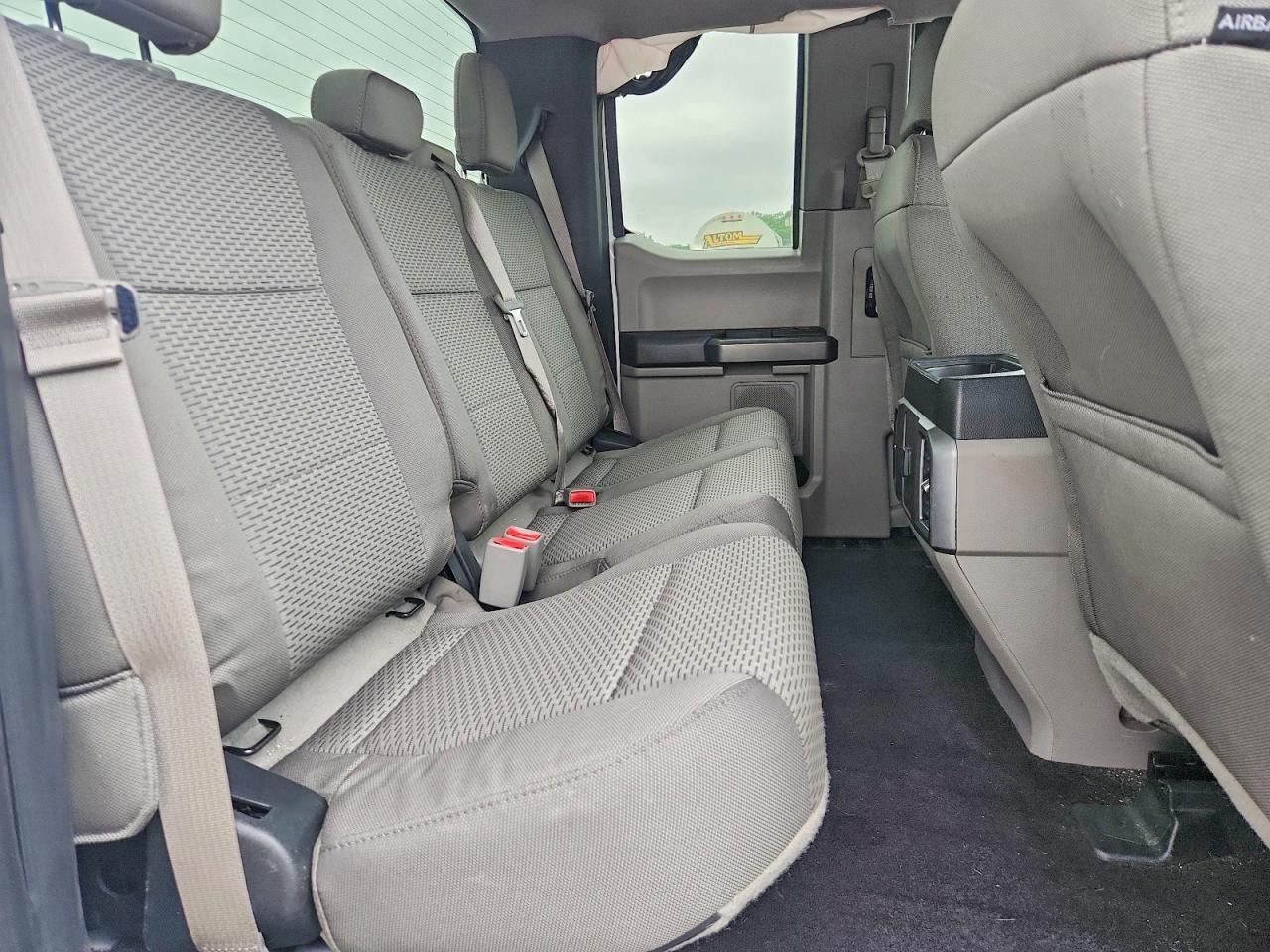 2015 Ford F150 Super Cab White vin: 1FTEX1EP9FKF14102