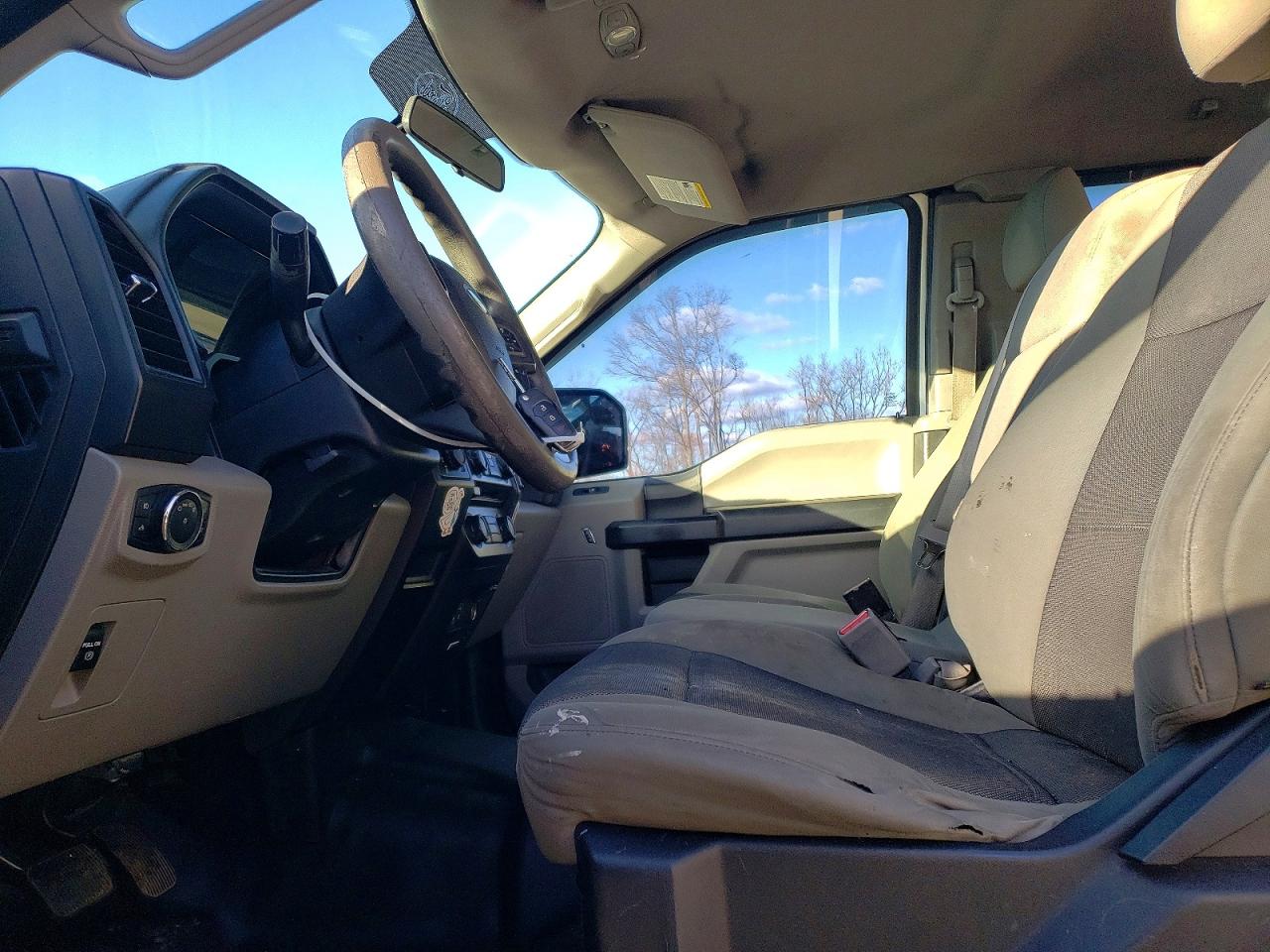 2015 Ford F150 Super Cab White vin: 1FTEX1EPXFFC01665