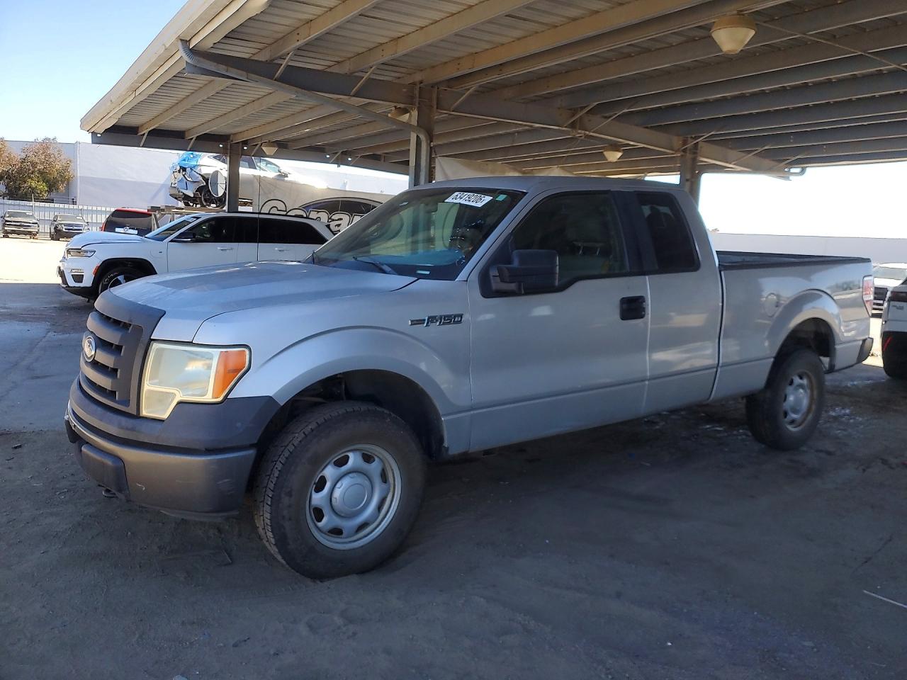 2010 Ford F150 Super Cab Silver vin: 1FTEX1EW0AKE47664