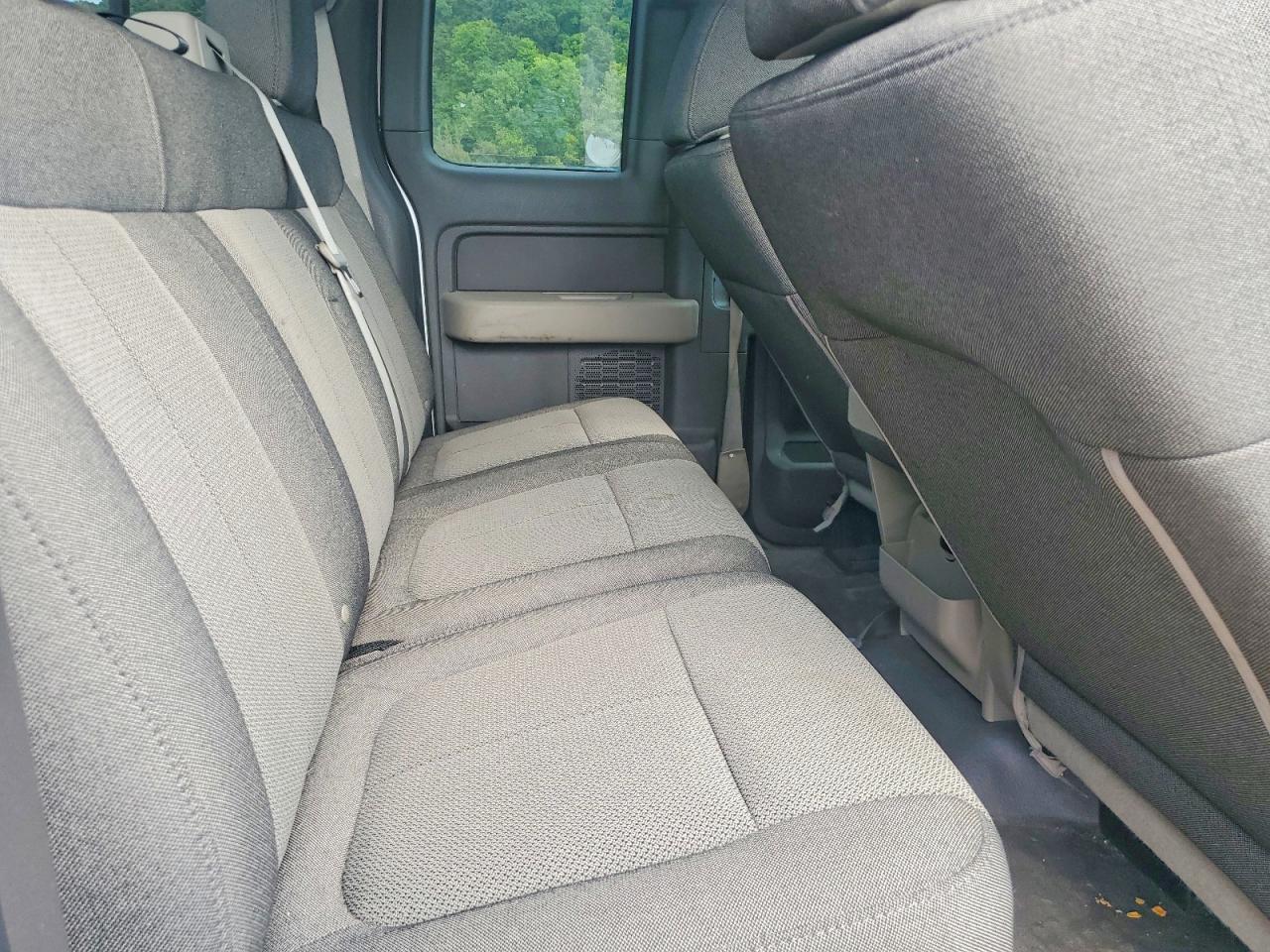 2010 Ford F150 Super Cab Silver vin: 1FTEX1EW1AFA11608