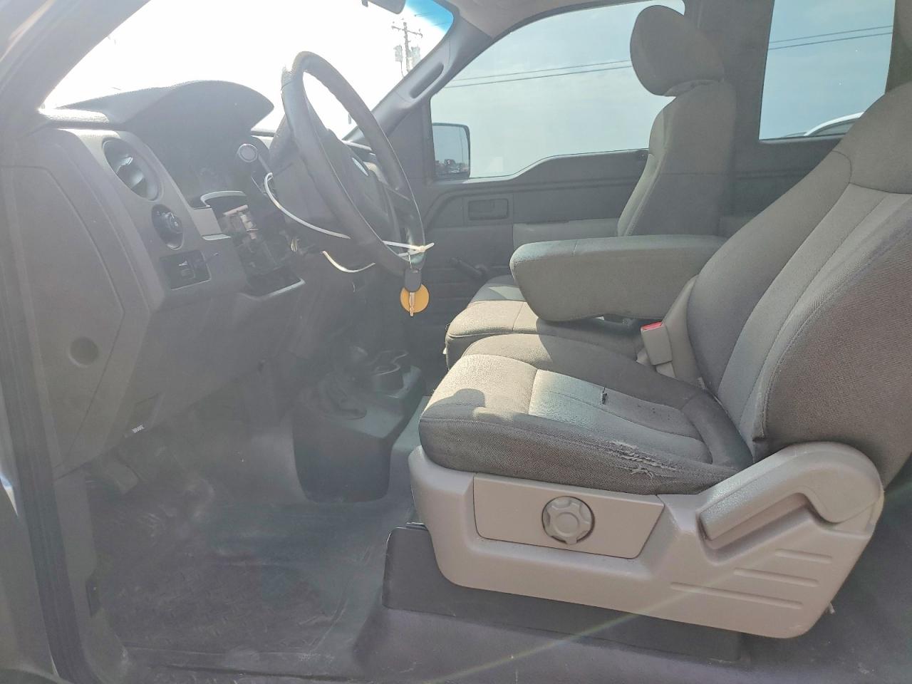 2010 Ford F150 Super Cab Silver vin: 1FTEX1EW3AFD53030