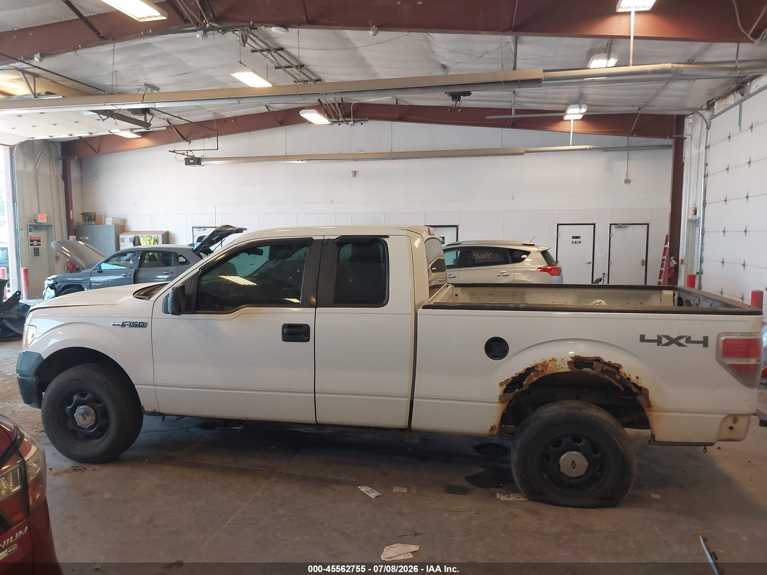 2010 Ford F-150 Xl White vin: 1FTEX1EW4AFB25733