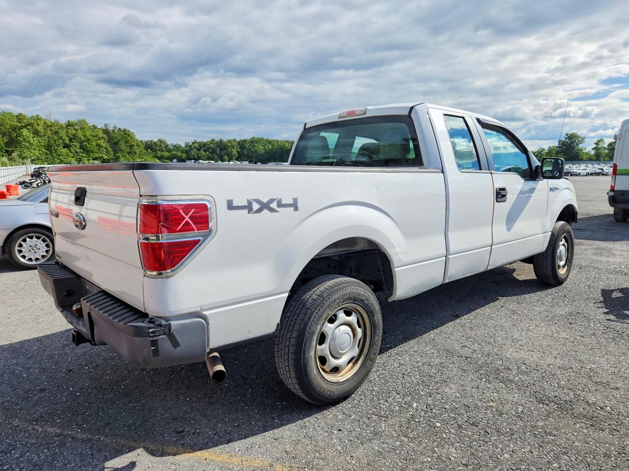 2010 Ford F150 Super Cab Белый vin: 1FTEX1EW7AFC92216