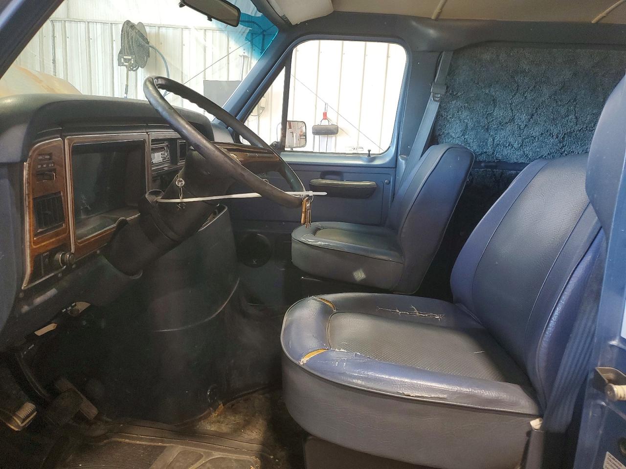 1989 Ford Econoline E250 Van Синий vin: 1FTFE24H8KHC29408