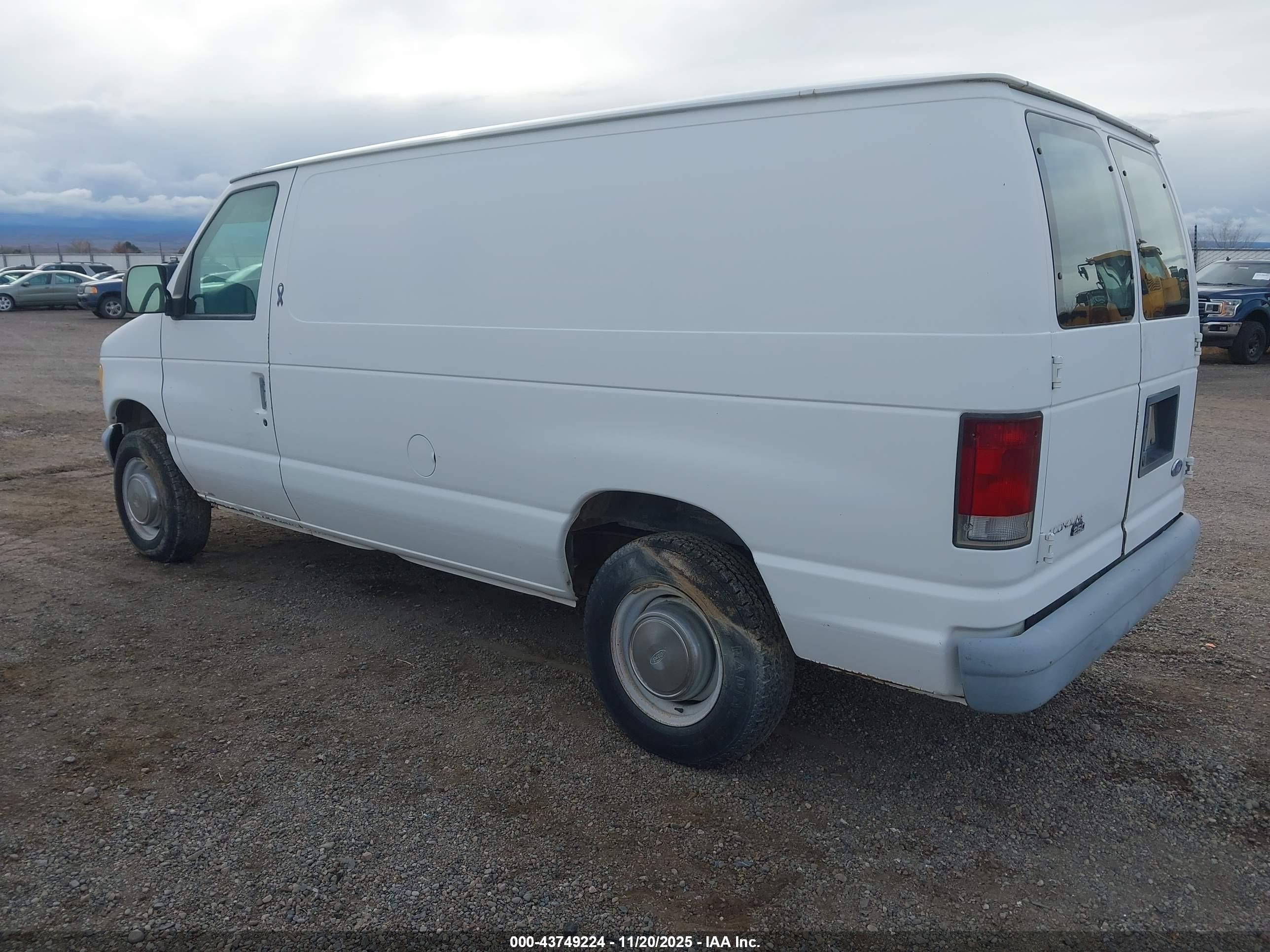 1996 Ford Econoline E250 Van White vin: 1FTFE24Y4THA02282