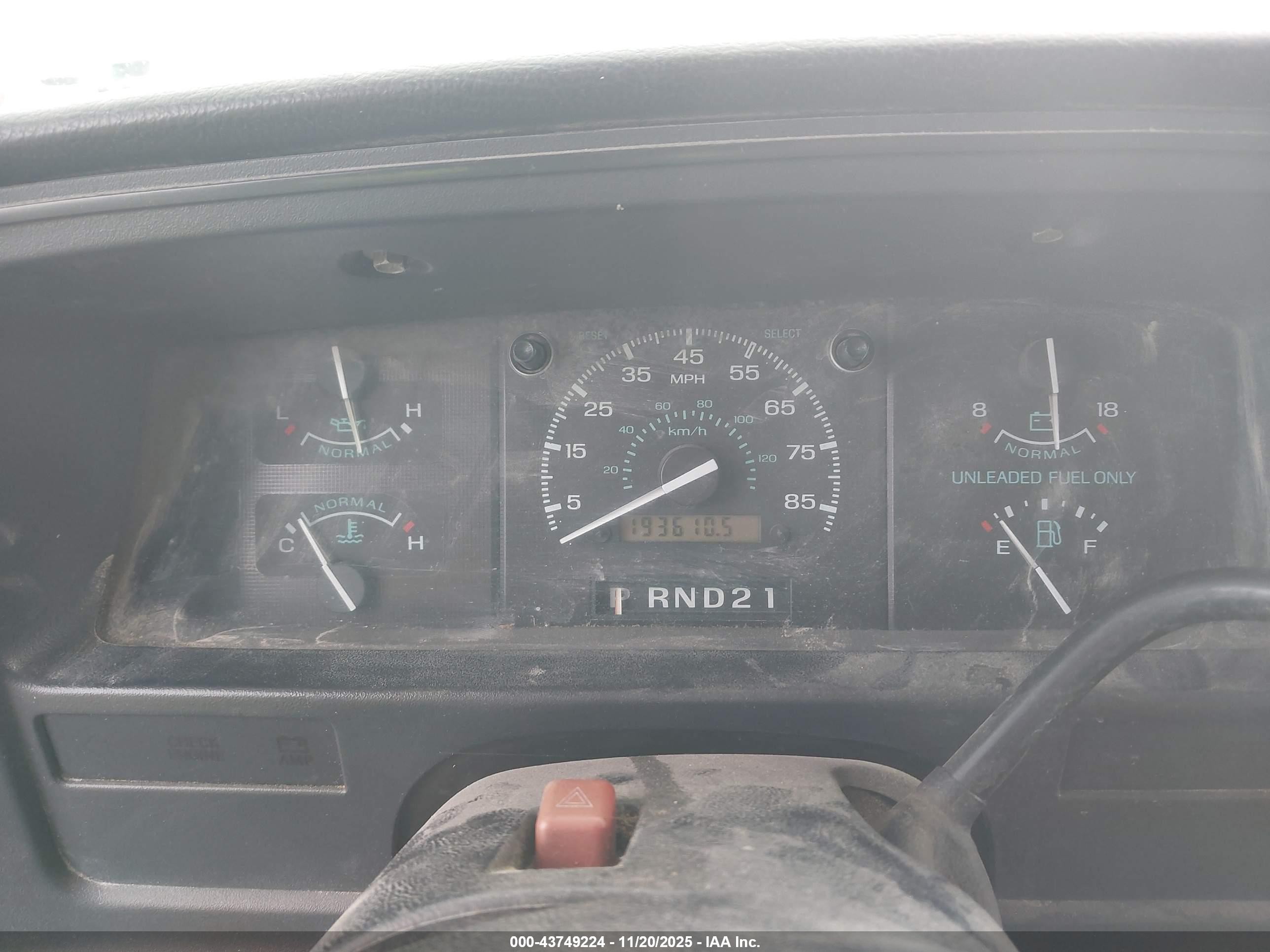 1996 Ford Econoline E250 Van White vin: 1FTFE24Y4THA02282